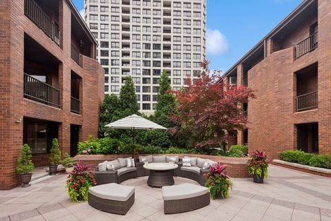 Tiny photo for 1000 N State Street #14, Chicago, IL 60610 (MLS # 12466140)