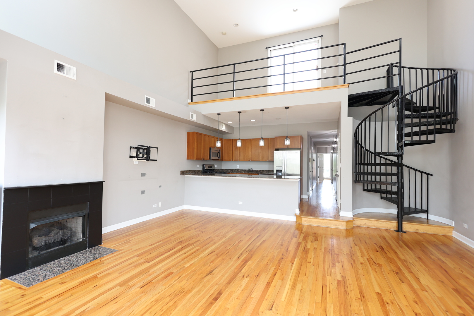 815 S WESTERN Avenue 4