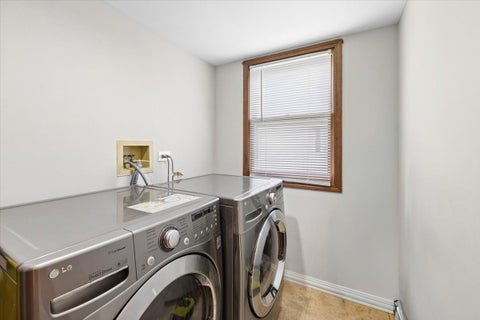 Tiny photo for 140 N Fiore Parkway, Vernon Hills, IL 60061 (MLS # 12759259)