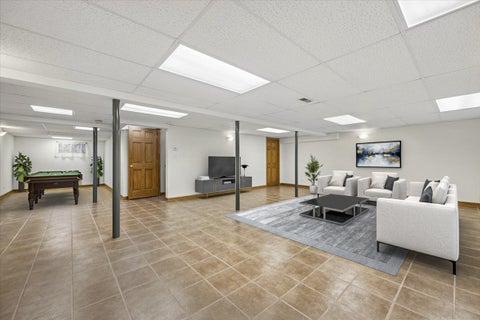 Tiny photo for 140 N Fiore Parkway, Vernon Hills, IL 60061 (MLS # 12759259)