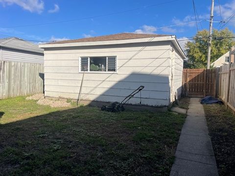 Tiny photo for 2525 Davisson Street, River Grove, IL 60171 (MLS # 12503941)