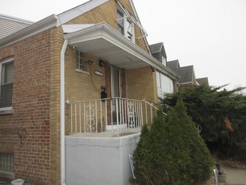 Tiny photo for 5105 S Lamon Avenue, Chicago, IL 60638 (MLS # 12604582)