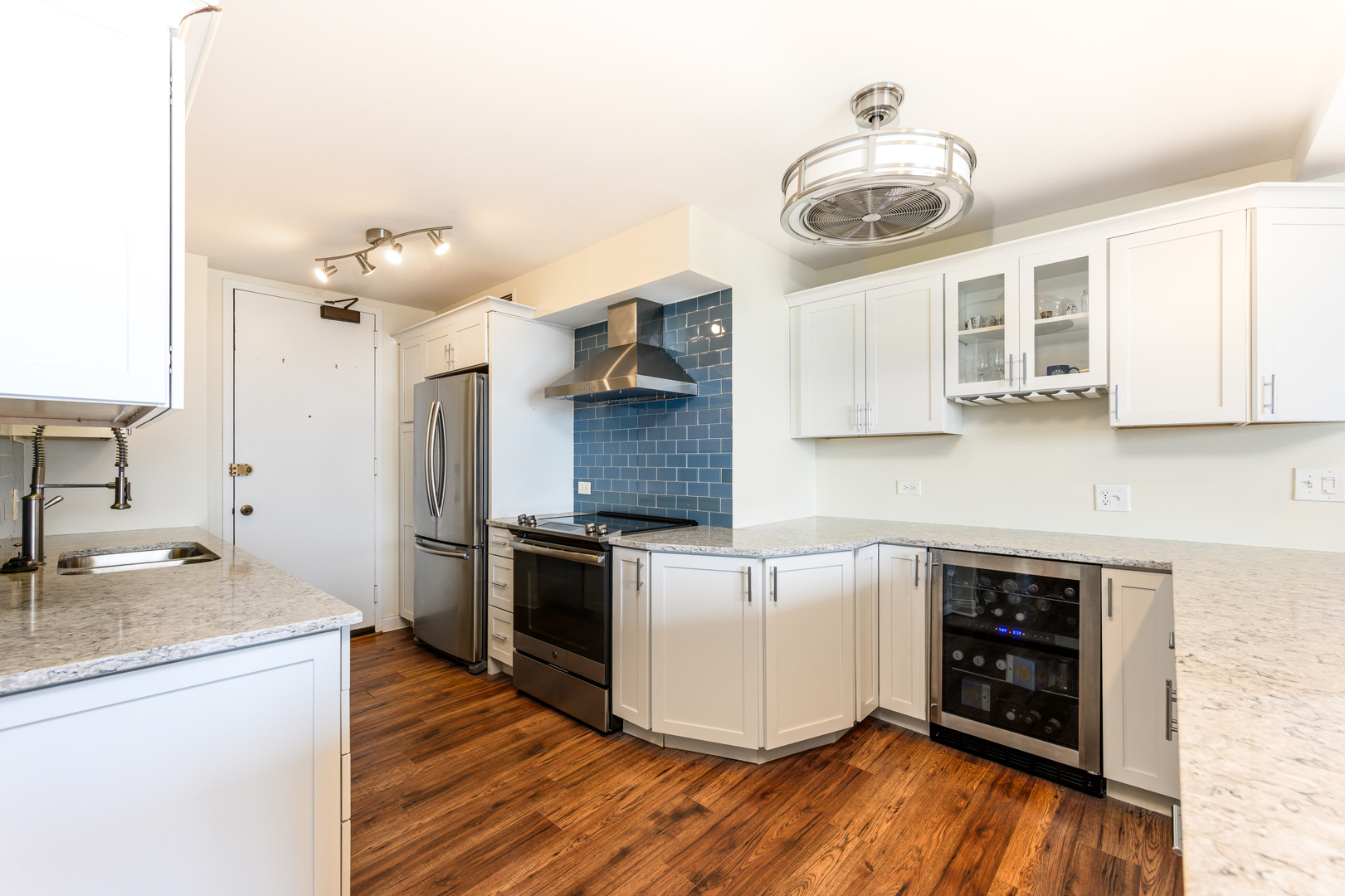 5855 N Sheridan Road 24J