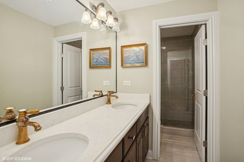 Tiny photo for 46 Hamilton Lane, Oak Brook, IL 60523 (MLS # 12579002)