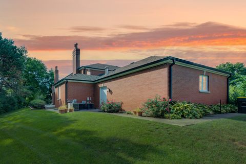 Tiny photo for 46 Hamilton Lane, Oak Brook, IL 60523 (MLS # 12579002)