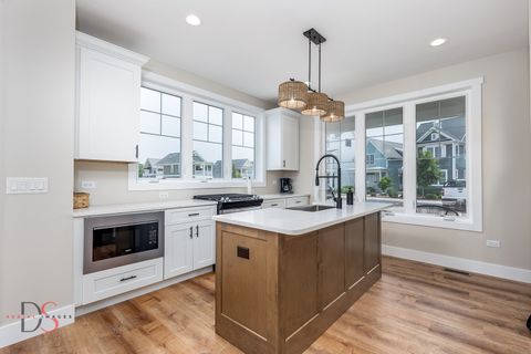 Tiny photo for 208 Leeward Way, Ottawa, IL 61350 (MLS # 12434971)