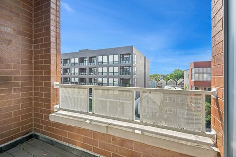 Tiny photo for 1719 N Western Avenue #4, Chicago, IL 60647 (MLS # 12621264)