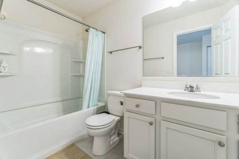 Tiny photo for 4138 Irving Road, Aurora, IL 60504 (MLS # 12381498)