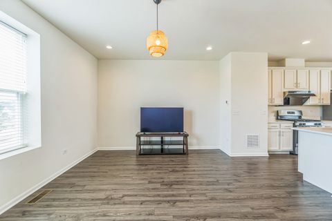 Tiny photo for 4138 Irving Road, Aurora, IL 60504 (MLS # 12381498)