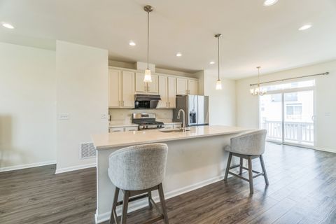Tiny photo for 4138 Irving Road, Aurora, IL 60504 (MLS # 12381498)