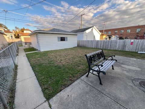 Tiny photo for 1519 Wisconsin Avenue, Berwyn, IL 60402 (MLS # 12507841)