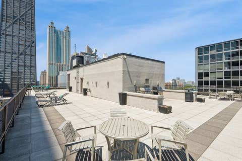 Tiny photo for 253 E DELAWARE Place #5E, Chicago, IL 60611 (MLS # 12740634)