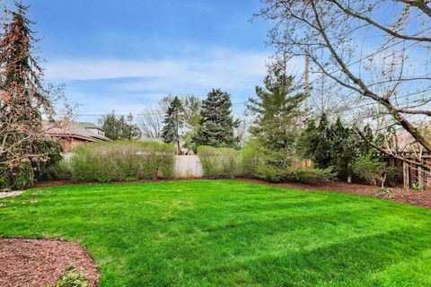 Tiny photo for 256 Blackhawk Road, Riverside, IL 60546 (MLS # 12543397)