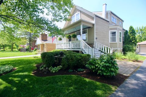 Tiny photo for 256 Blackhawk Road, Riverside, IL 60546 (MLS # 12543397)
