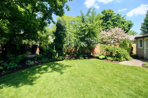 Tiny photo for 256 Blackhawk Road, Riverside, IL 60546 (MLS # 12543397)