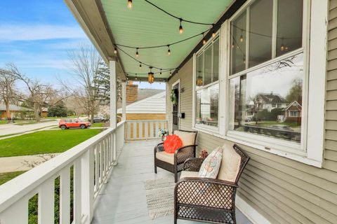 Tiny photo for 256 Blackhawk Road, Riverside, IL 60546 (MLS # 12543397)