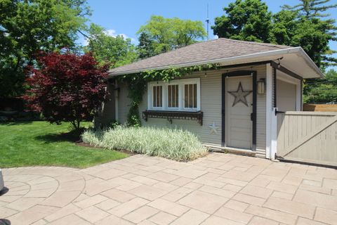 Tiny photo for 256 Blackhawk Road, Riverside, IL 60546 (MLS # 12543397)