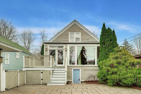 Tiny photo for 256 Blackhawk Road, Riverside, IL 60546 (MLS # 12543397)