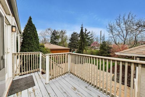Tiny photo for 256 Blackhawk Road, Riverside, IL 60546 (MLS # 12543397)