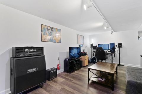 Tiny photo for 9212 S Komensky Avenue, Oak Lawn, IL 60453 (MLS # 12556315)