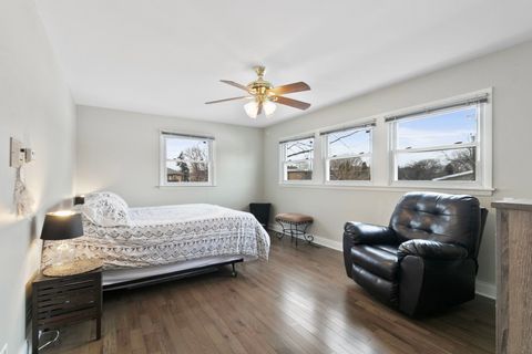 Tiny photo for 9212 S Komensky Avenue, Oak Lawn, IL 60453 (MLS # 12556315)