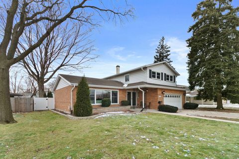 9212 S Komensky Avenue Oak Lawn IL 60453