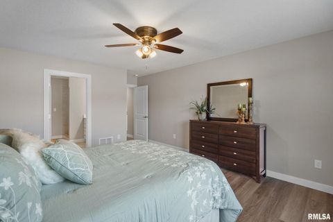 Tiny photo for 1809 E 6TH Street, Coal Valley, IL 61240 (MLS # QC4268847)