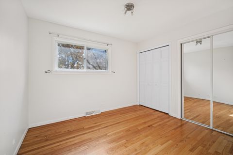 Tiny photo for 1037 Heatherfield Lane, Glenview, IL 60025 (MLS # 12512011)