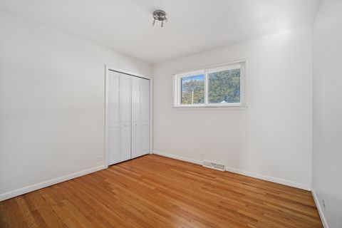 Tiny photo for 1037 Heatherfield Lane, Glenview, IL 60025 (MLS # 12512011)