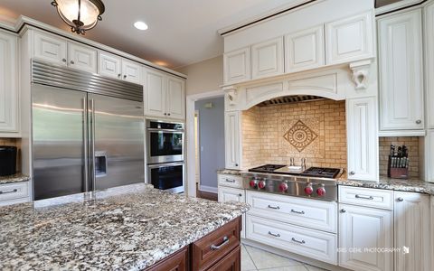 Tiny photo for 1 SANDPIPER Lane, Hawthorn Woods, IL 60047 (MLS # 12447095)