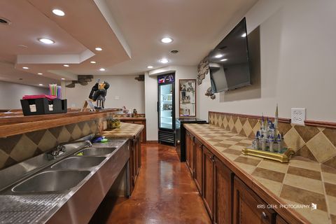 Tiny photo for 1 SANDPIPER Lane, Hawthorn Woods, IL 60047 (MLS # 12447095)