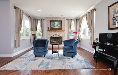 Tiny photo for 1 SANDPIPER Lane, Hawthorn Woods, IL 60047 (MLS # 12447095)