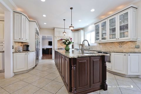 Tiny photo for 1 SANDPIPER Lane, Hawthorn Woods, IL 60047 (MLS # 12447095)