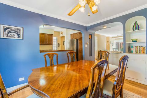 Tiny photo for 8129 Lake Street, River Forest, IL 60305 (MLS # 12452927)