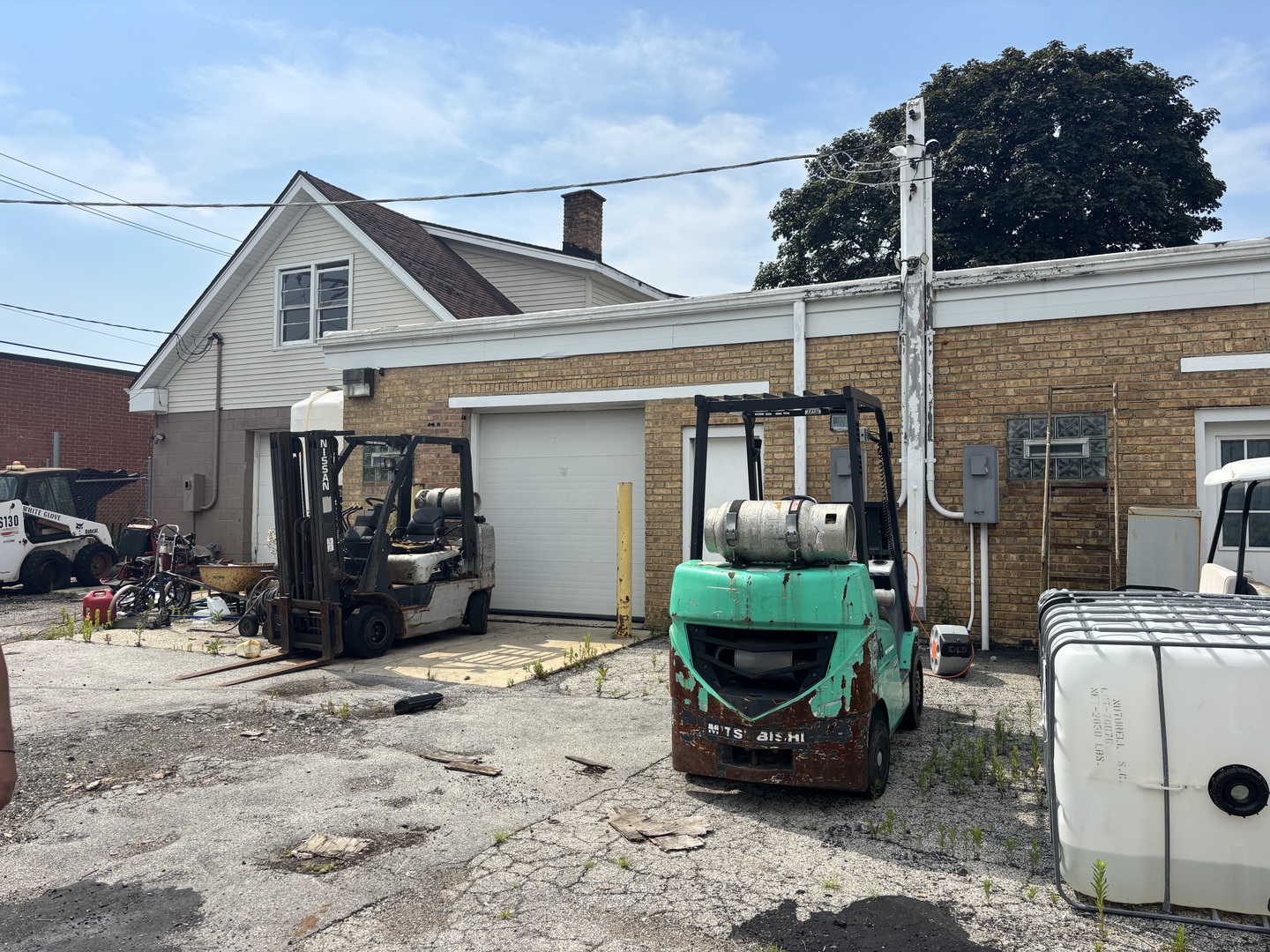 341-345 E Potter Street