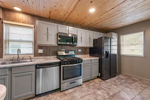 Tiny photo for 636 S Norbury Avenue, Lombard, IL 60148 (MLS # 12628768)