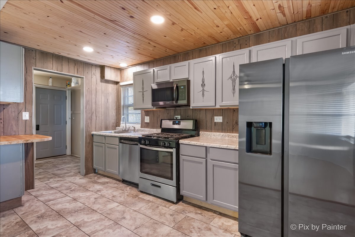 636 S Norbury Avenue