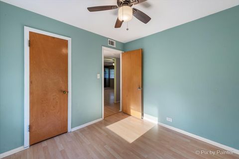 Tiny photo for 636 S Norbury Avenue, Lombard, IL 60148 (MLS # 12628768)