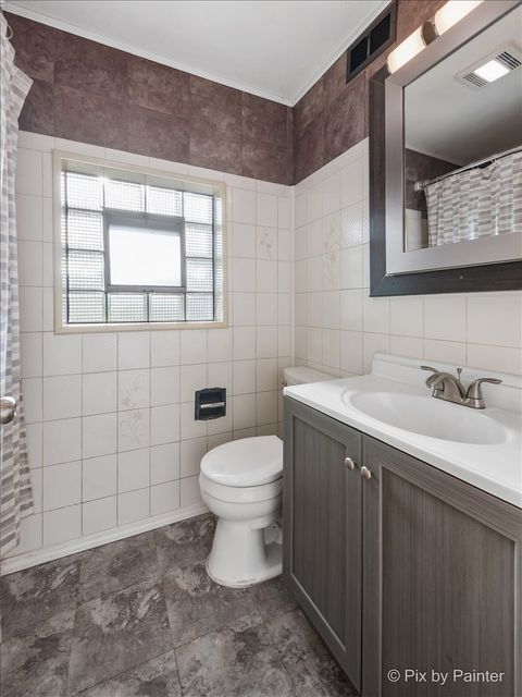 Tiny photo for 636 S Norbury Avenue, Lombard, IL 60148 (MLS # 12628768)