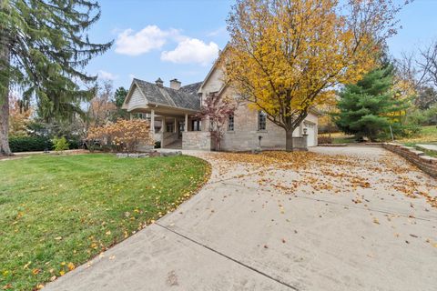 Tiny photo for 130 Fuller Road, Hinsdale, IL 60521 (MLS # 12524749)