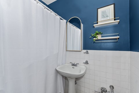 Tiny photo for 220 S Maple Avenue #42, Oak Park, IL 60302 (MLS # 12784214)