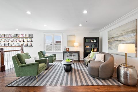 Tiny photo for 840 W Buckingham Place #4, Chicago, IL 60657 (MLS # 12620695)