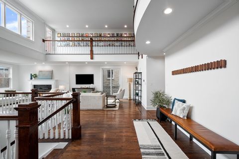 Tiny photo for 840 W Buckingham Place #4, Chicago, IL 60657 (MLS # 12620695)