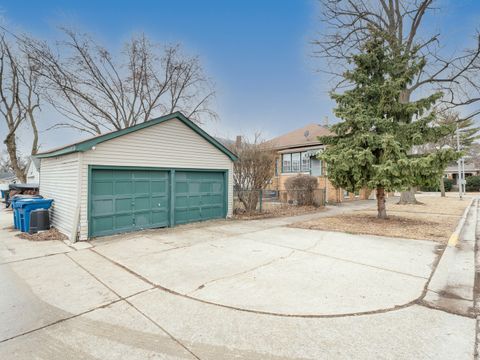 Tiny photo for 900 Lathrop Avenue, Forest Park, IL 60130 (MLS # 12558863)