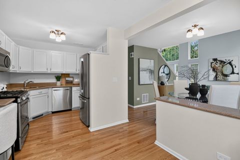 Tiny photo for 999 Willow Street, Itasca, IL 60143 (MLS # 12682781)