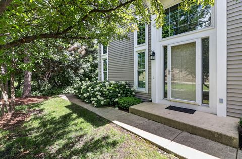 Tiny photo for 999 Willow Street, Itasca, IL 60143 (MLS # 12682781)