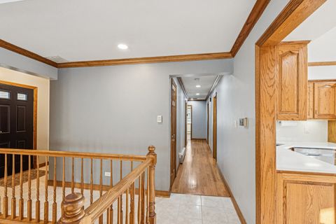 Tiny photo for 2945 S Scott Street, Des Plaines, IL 60018 (MLS # 12570165)