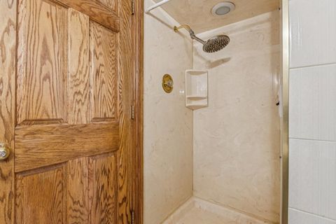 Tiny photo for 2945 S Scott Street, Des Plaines, IL 60018 (MLS # 12570165)