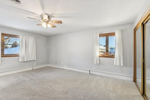 Tiny photo for 2945 S Scott Street, Des Plaines, IL 60018 (MLS # 12570165)