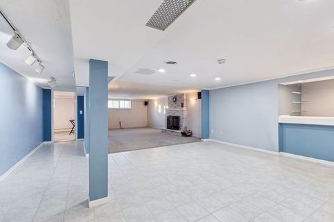 Tiny photo for 2945 S Scott Street, Des Plaines, IL 60018 (MLS # 12570165)